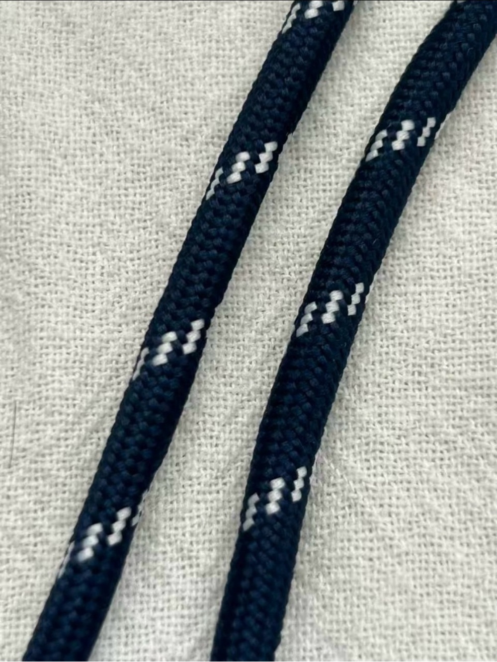NWOT Roxanne Assoulin The Happy Cord
Charm Necklace Navy Cord Forest Heart - Picture 3 of 3